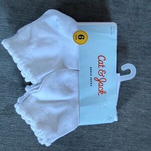 Cat & Jack kid’s large ankle White Socks shoe size 3-10 new 6 pair scalloped